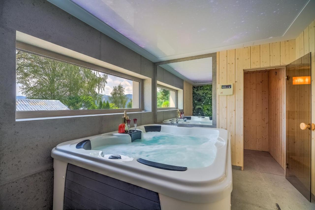 Znamirowickachata Sauna Jacuzzi Spa Znamirowice Exterior foto